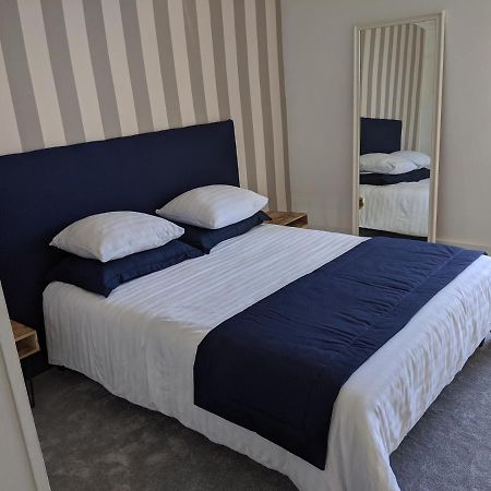 Le Durivum Hotel Montaigu-Vendee Bagian luar foto