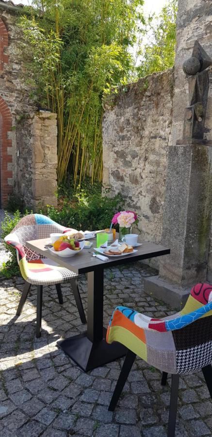 Le Durivum Hotel Montaigu-Vendee Bagian luar foto