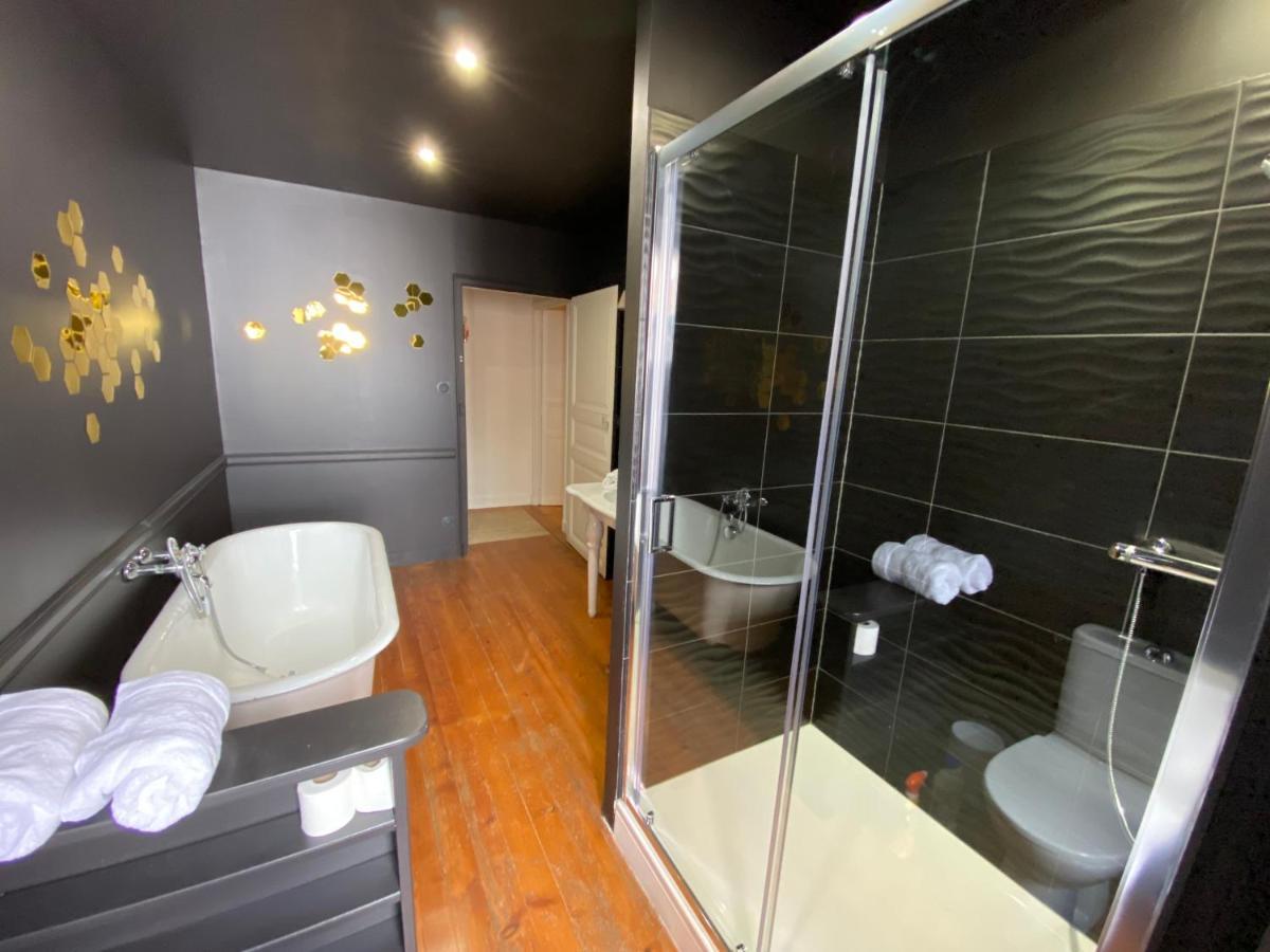 Le Durivum Hotel Montaigu-Vendee Bagian luar foto